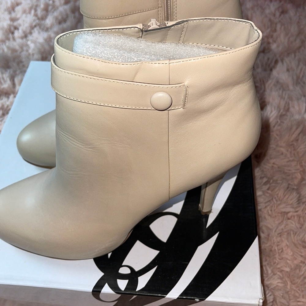 Size 11 Nine West Boots 4 1/2 in